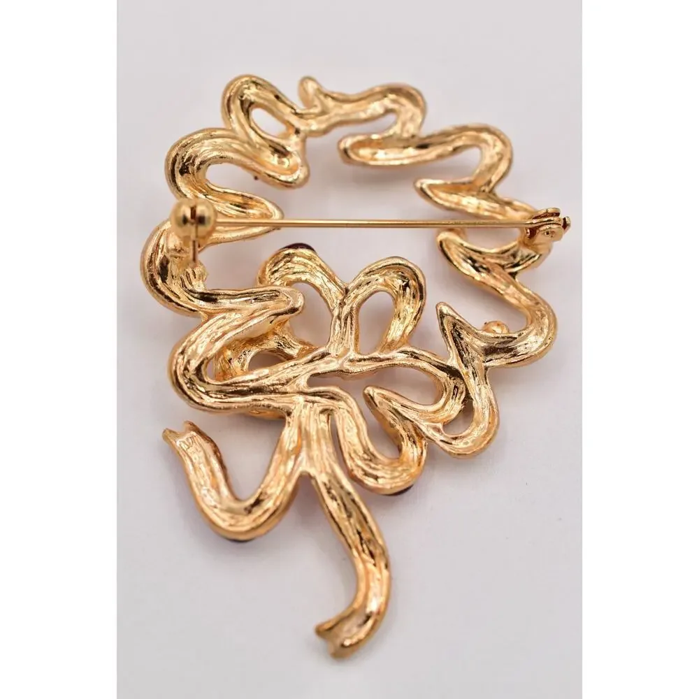 Unbranded stunning brooch